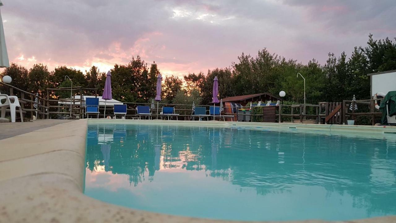 מלון Petrignano Agriturismo Il Podere מראה חיצוני תמונה