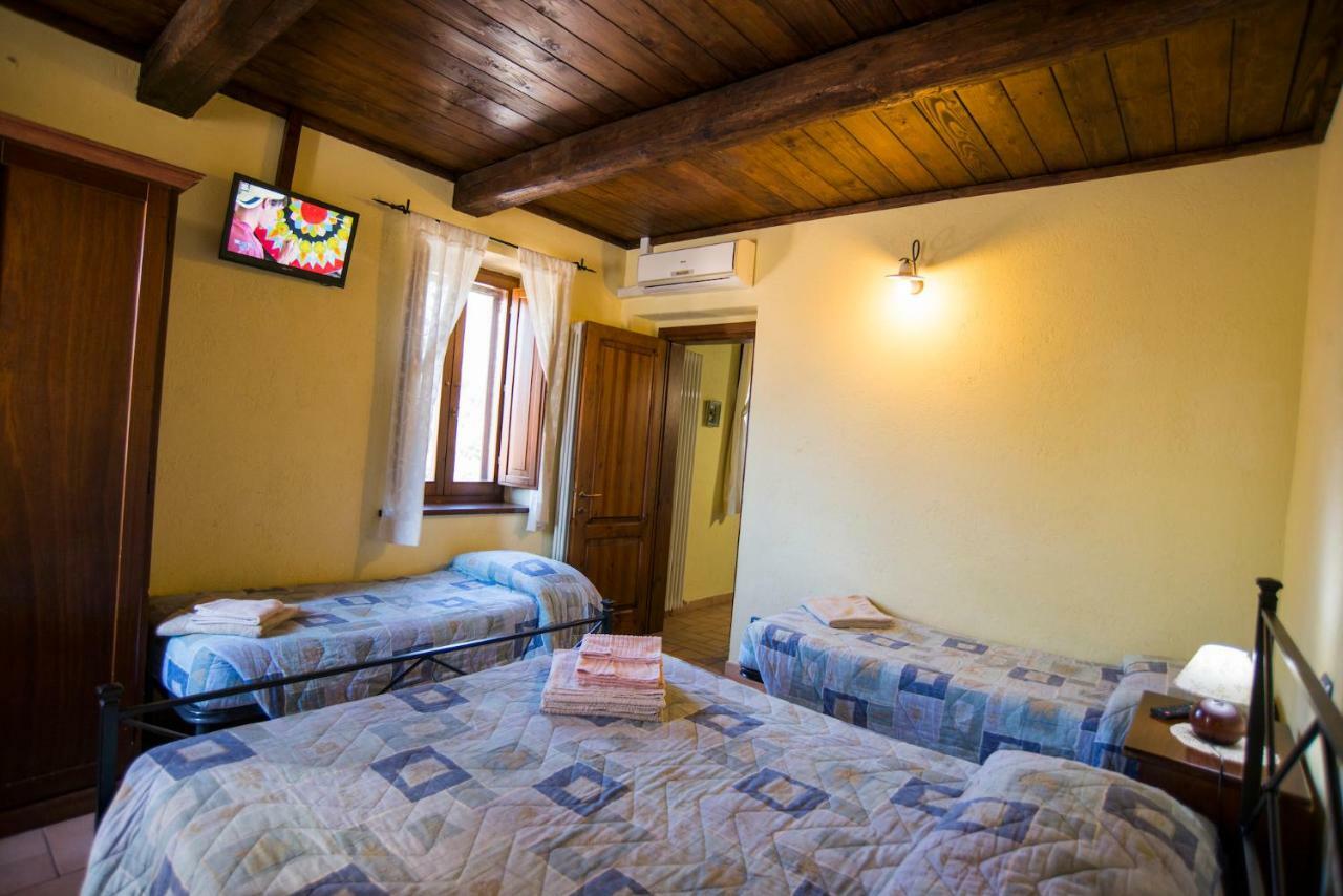 מלון Petrignano Agriturismo Il Podere מראה חיצוני תמונה